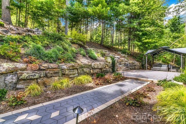 643 Mill Ridge Drive, Mills River, NC 28759
