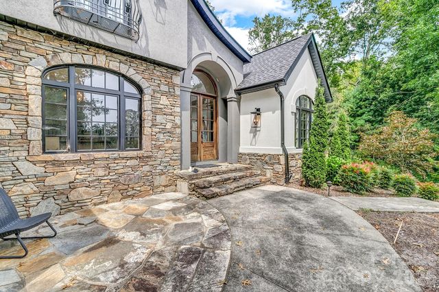 643 Mill Ridge Drive, Mills River, NC 28759