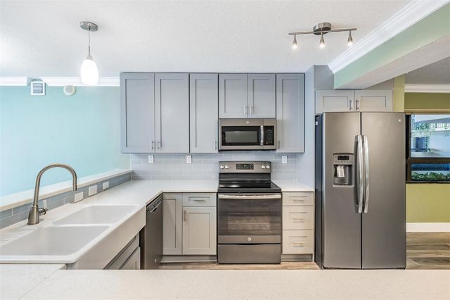 2413 BAYSHORE BOULEVARD 1004, Tampa, FL 33629