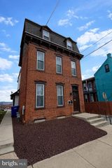 230 N 3RD ST, Columbia, PA 17512