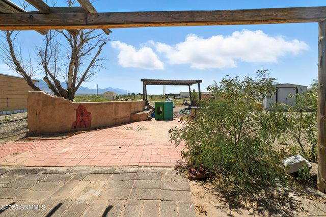 4980 SE Stagecoach Trl, Deming, NM 88030