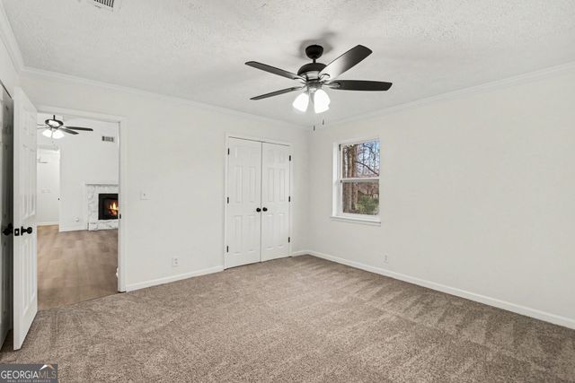 22 BARBERRY Drive, Newnan, GA 30265