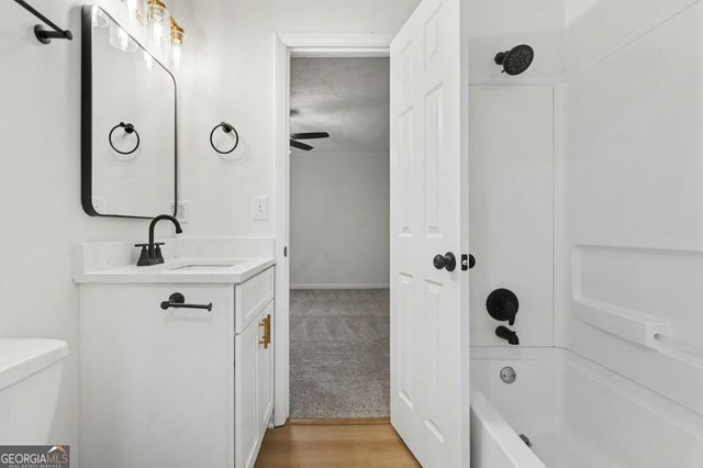 22 BARBERRY Drive, Newnan, GA 30265