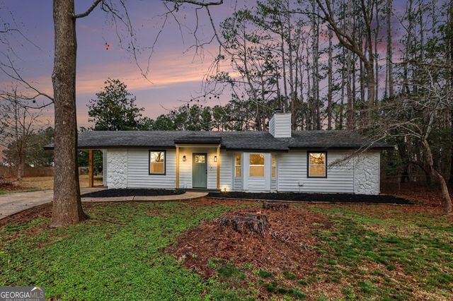 22 BARBERRY Drive, Newnan, GA 30265