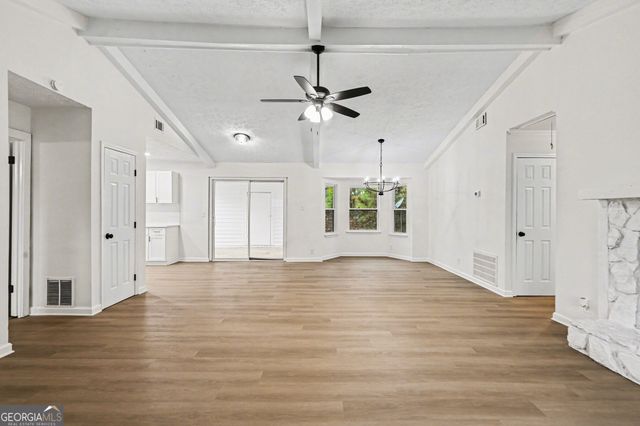 22 BARBERRY Drive, Newnan, GA 30265