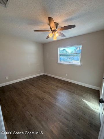 1370 Eddy Street, Merritt Island, FL 32952