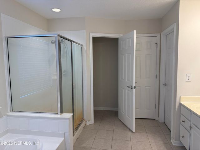 6399 AUTUMN BERRY Circle, Jacksonville, FL 32258