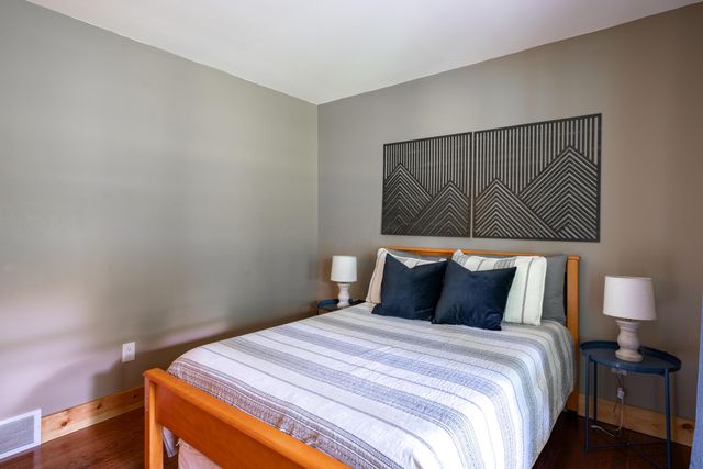 33461 Barker Road, Logan, OH 43138