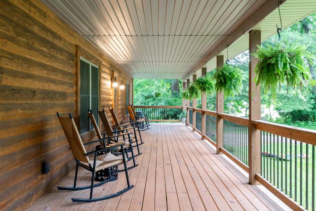 33461 Barker Road, Logan, OH 43138