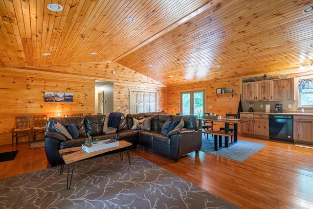 33461 Barker Road, Logan, OH 43138