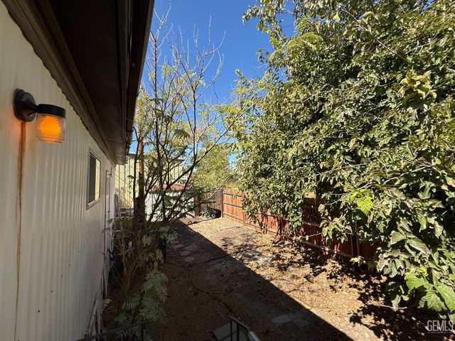 301 Jefferson Street, Taft, CA 93268