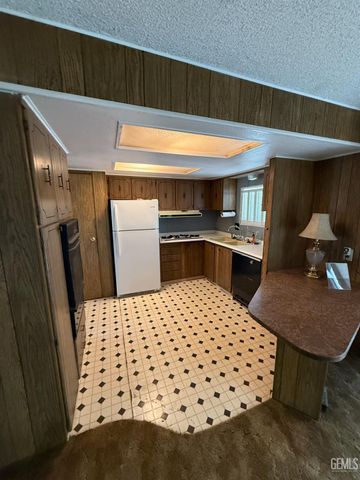 301 Jefferson Street, Taft, CA 93268