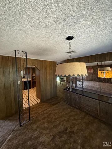 301 Jefferson Street, Taft, CA 93268