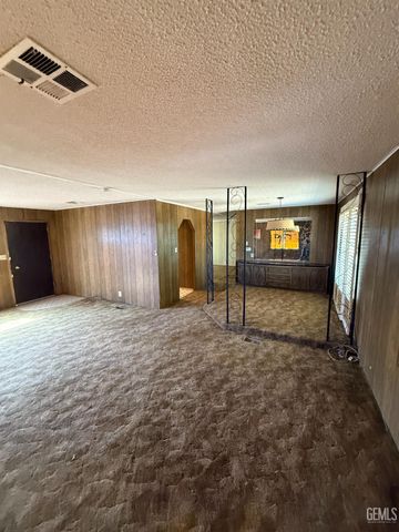 301 Jefferson Street, Taft, CA 93268