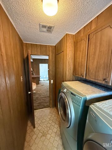 301 Jefferson Street, Taft, CA 93268