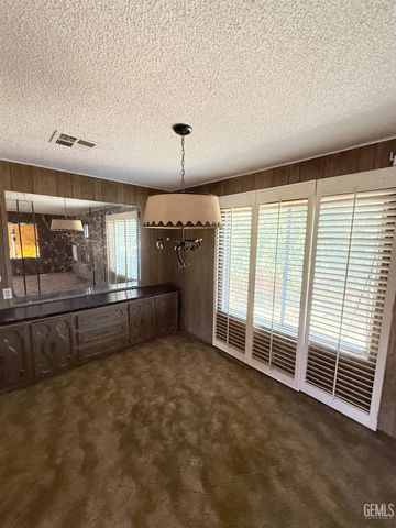 301 Jefferson Street, Taft, CA 93268