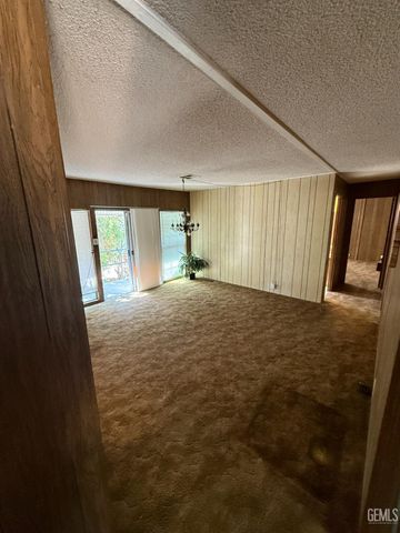 301 Jefferson Street, Taft, CA 93268