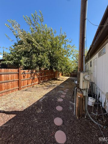 301 Jefferson Street, Taft, CA 93268