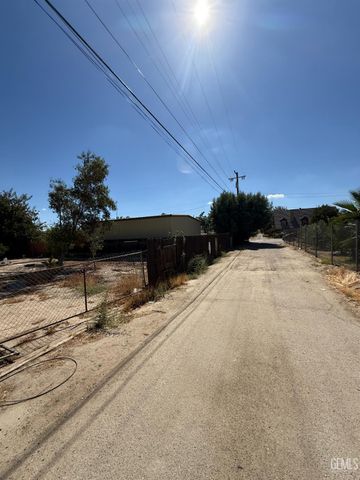 301 Jefferson Street, Taft, CA 93268