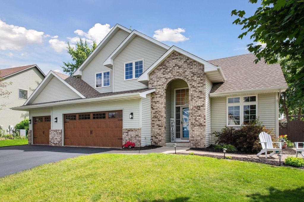 7225 Whitehall Road, Shakopee, MN 55379