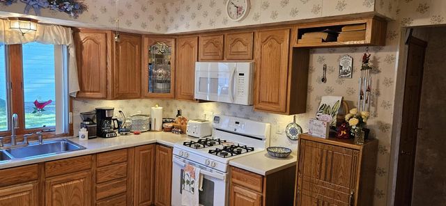 3655 Lunham AVENUE, Cudahy, WI 53110