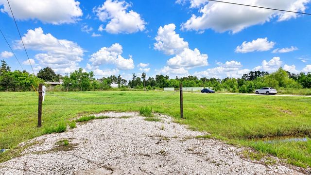 5707 5739, Cleveland, TX 77327