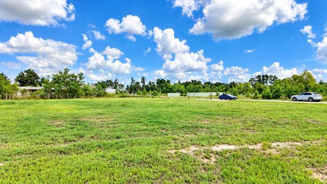 5707 5739, Cleveland, TX 77327