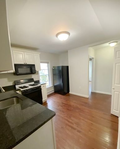 40 Clark 3, Malden, MA 02148