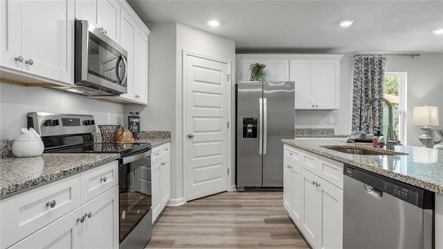 12605 Ellen's Cove Drive N, Grand Bay, AL 36541