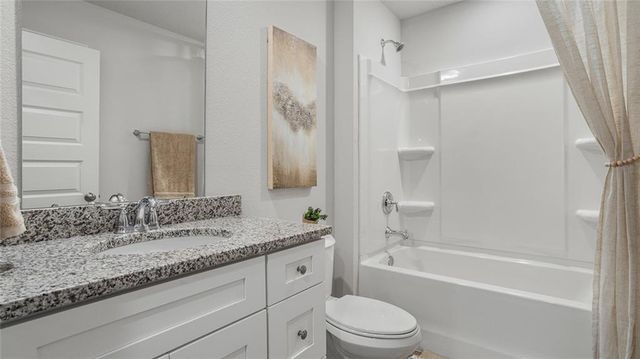 12605 Ellen's Cove Drive N, Grand Bay, AL 36541