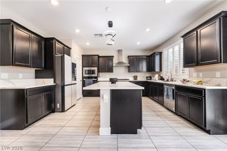 10189 Magnolia Creek Street, Las Vegas, NV 89141