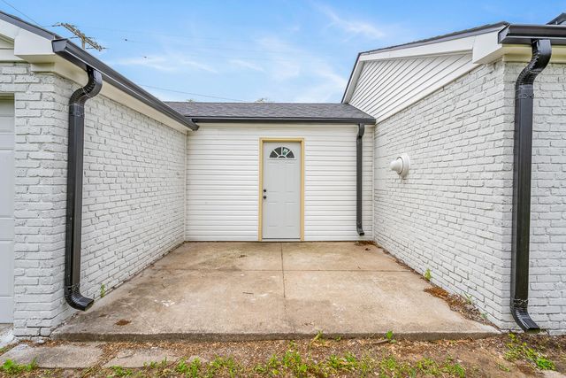 830 W 39th Avenue, Gary, IN 46408