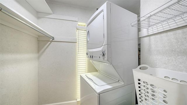 2221 ORANGE BLOSSOM LANE, Bradenton, FL 34207