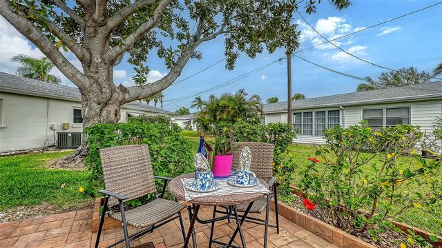 2221 ORANGE BLOSSOM LANE, Bradenton, FL 34207