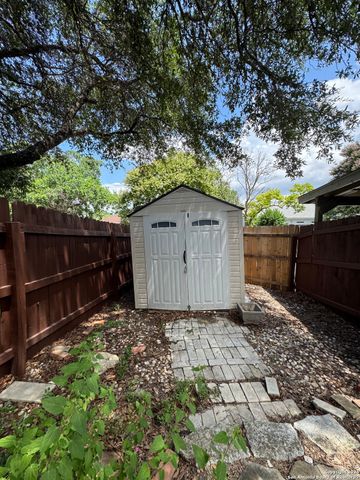 12130 Lemon Blossom, San Antonio, TX 78247