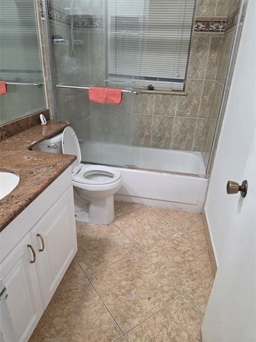 9165 SW 18th Street 1, Boca Raton, FL 33428