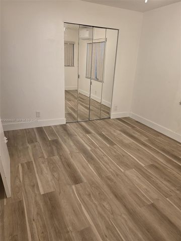 9165 SW 18th Street 1, Boca Raton, FL 33428