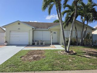 9165 SW 18th Street 1, Boca Raton, FL 33428