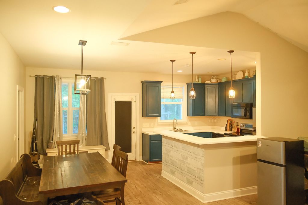 Image 3 of property listing at 110 Village Lane, Freeport, FL 32439