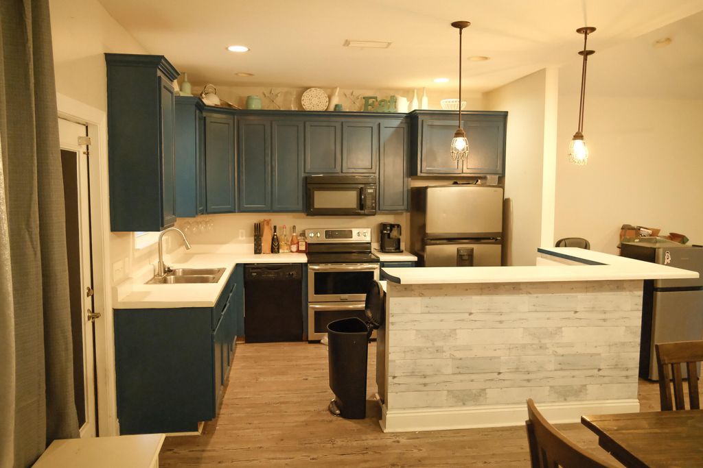 Image 4 of property listing at 110 Village Lane, Freeport, FL 32439