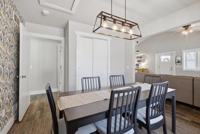 69 Hart Road, Sun Prairie, WI 53590