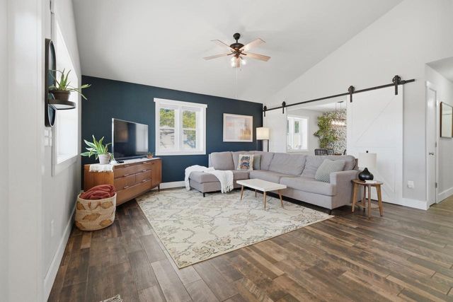 69 Hart Road, Sun Prairie, WI 53590