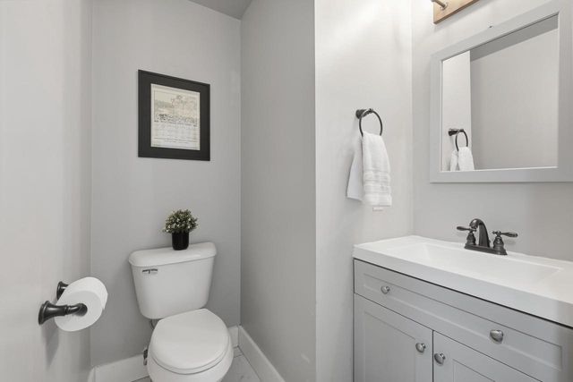 69 Hart Road, Sun Prairie, WI 53590