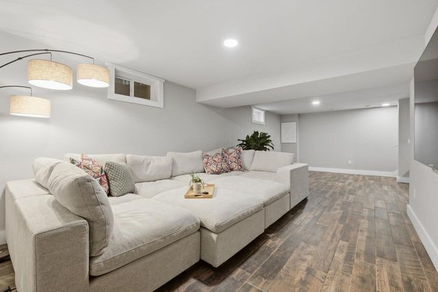 69 Hart Road, Sun Prairie, WI 53590