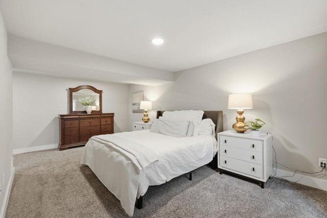 69 Hart Road, Sun Prairie, WI 53590