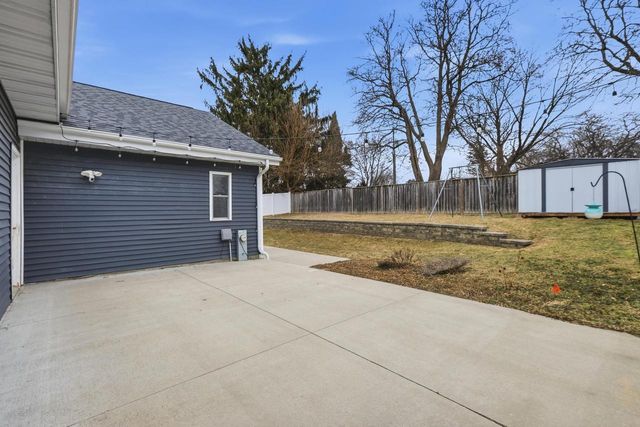 69 Hart Road, Sun Prairie, WI 53590