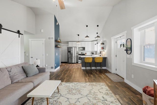 69 Hart Road, Sun Prairie, WI 53590