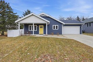 69 Hart Road, Sun Prairie, WI 53590