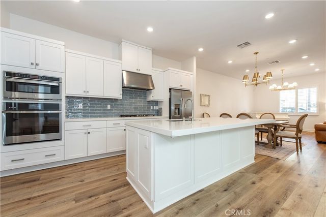 106 Culture, Irvine, CA 92618