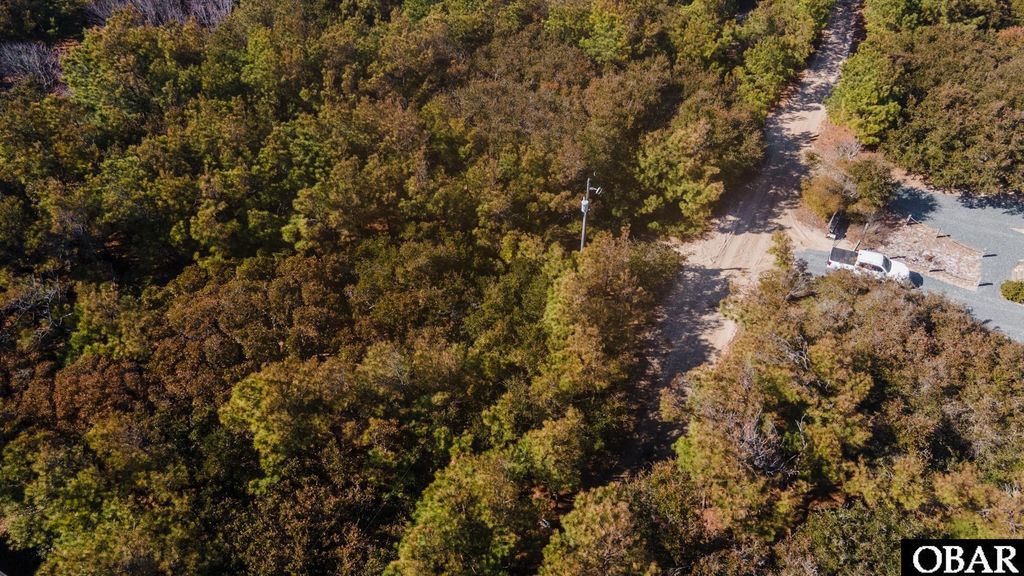 Image 15 of property listing at 2314 Sandpiper Road Lot 6, Corolla, NC 27927